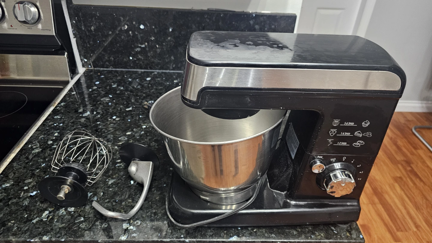 Dough mixer