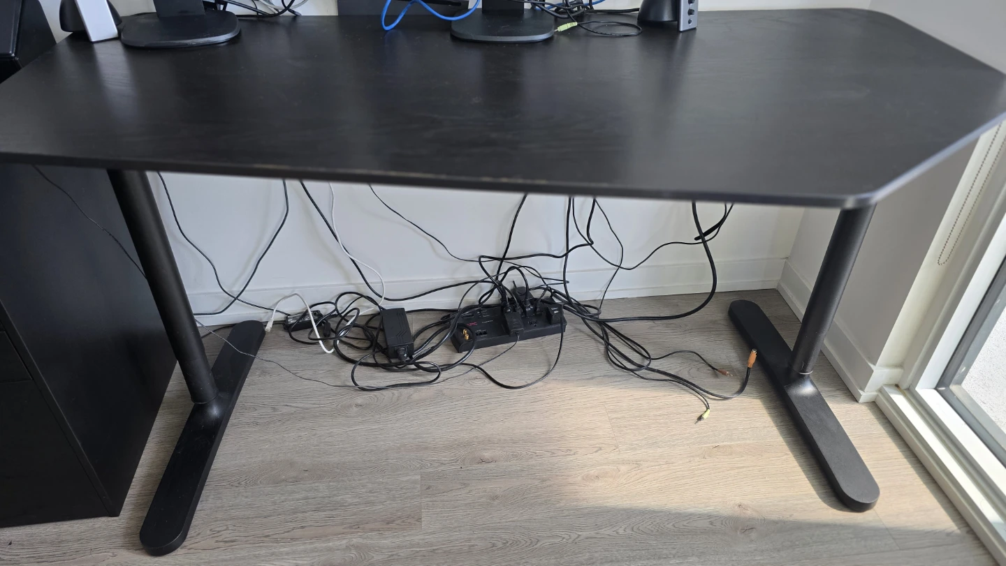 IKEA BEKANT Desk with Cable Management Net