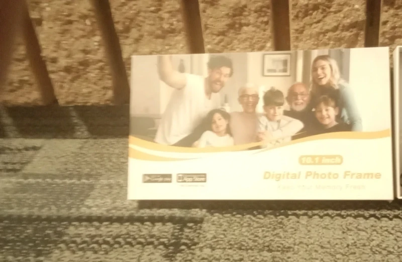 10.1 inch Digital Photo Frame - photo 2