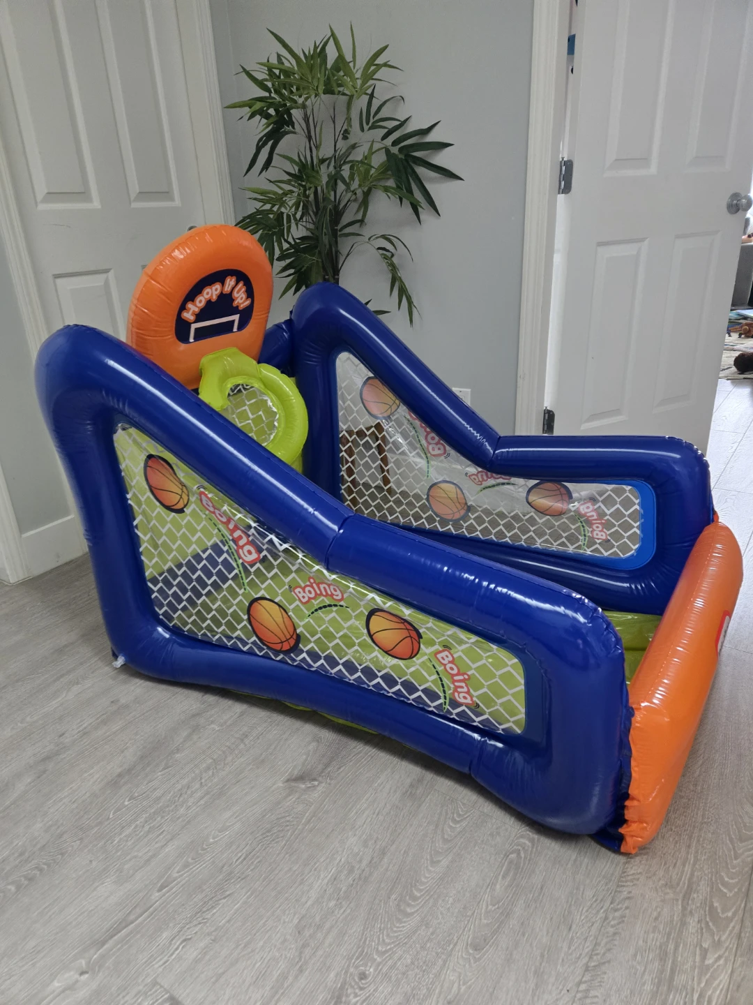 Little tikes inflatable  ball pit basketball - photo 2