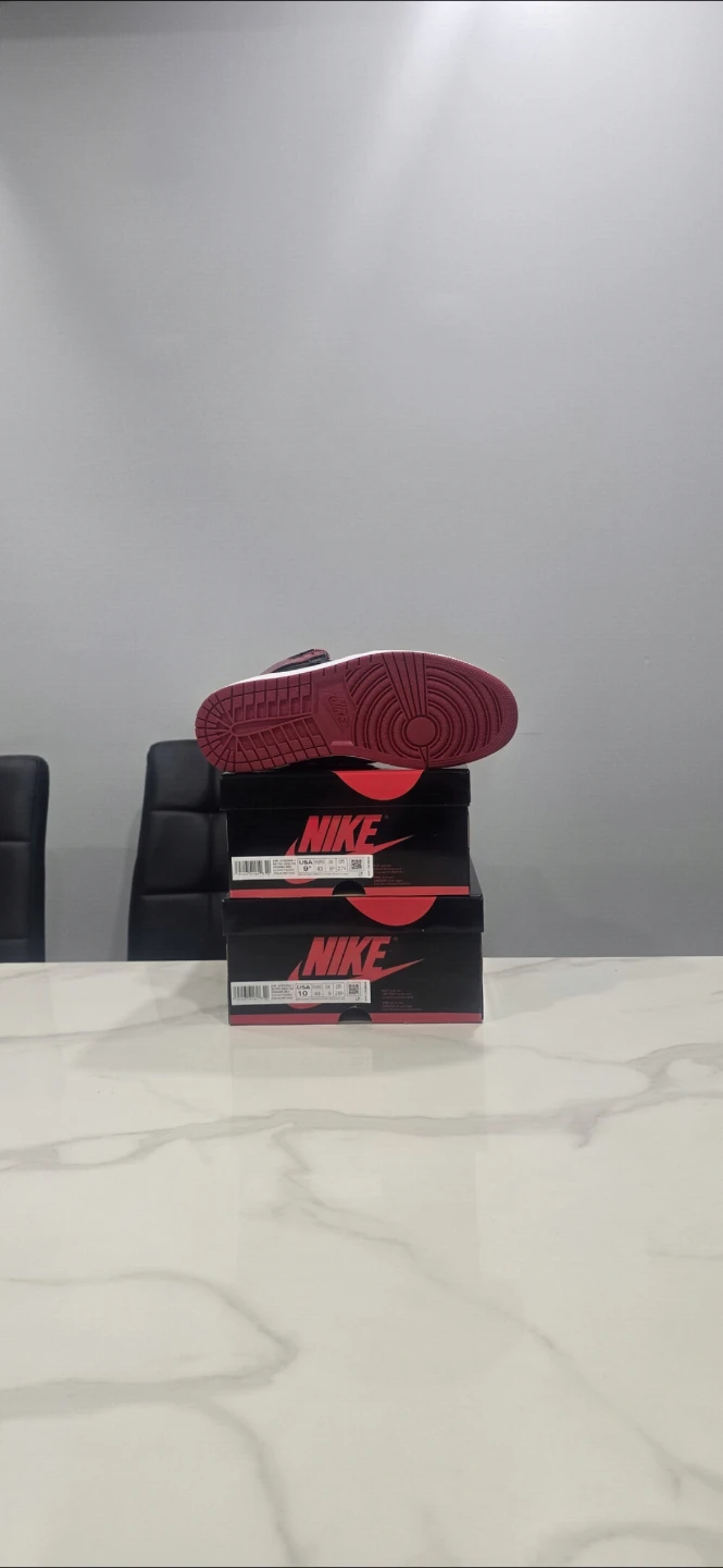 Air Jordan 1 Patent Bred size 9.5 - photo 5