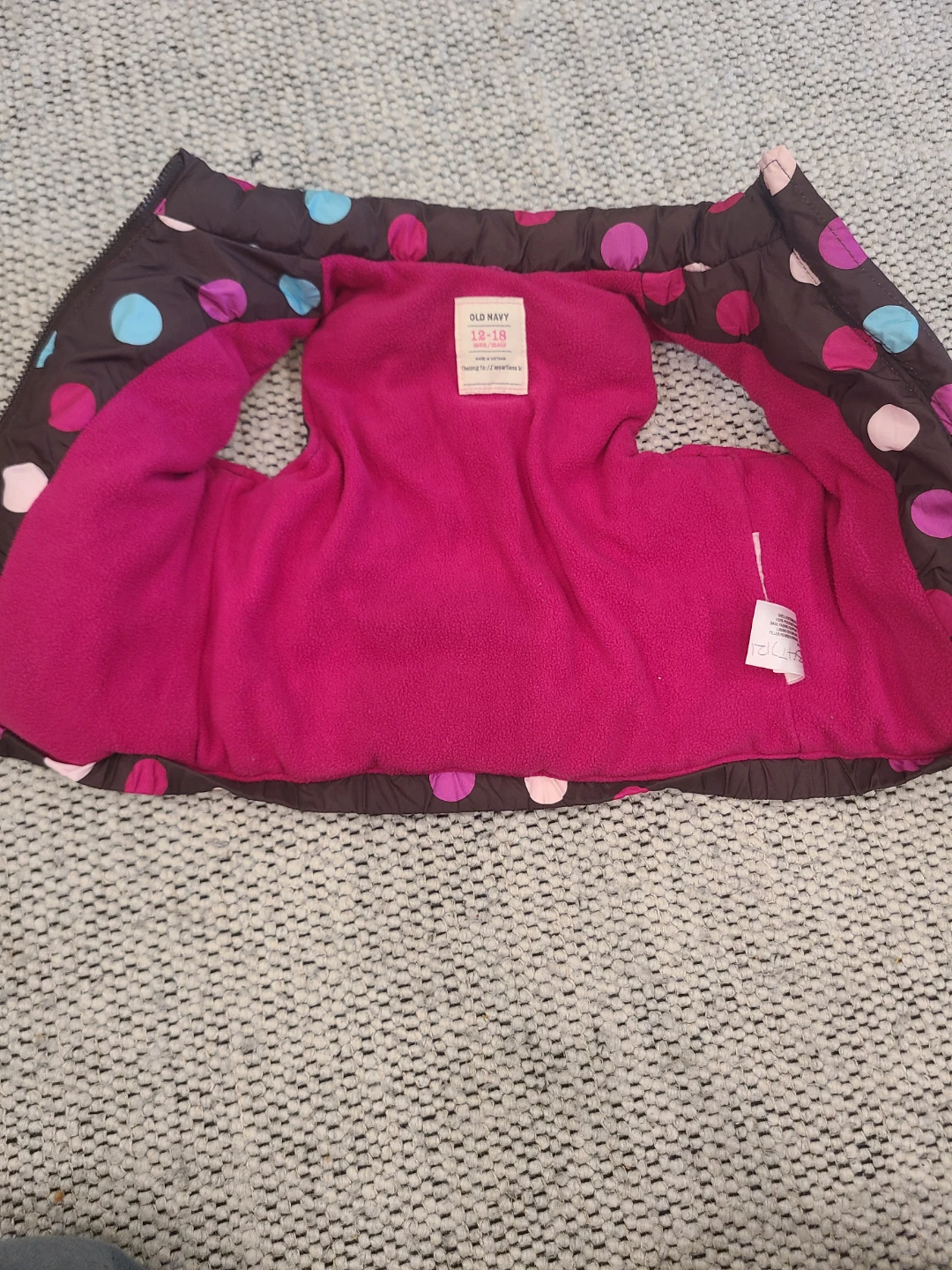 Old Navy polka dot puffer vest size 12-18 months - photo 2