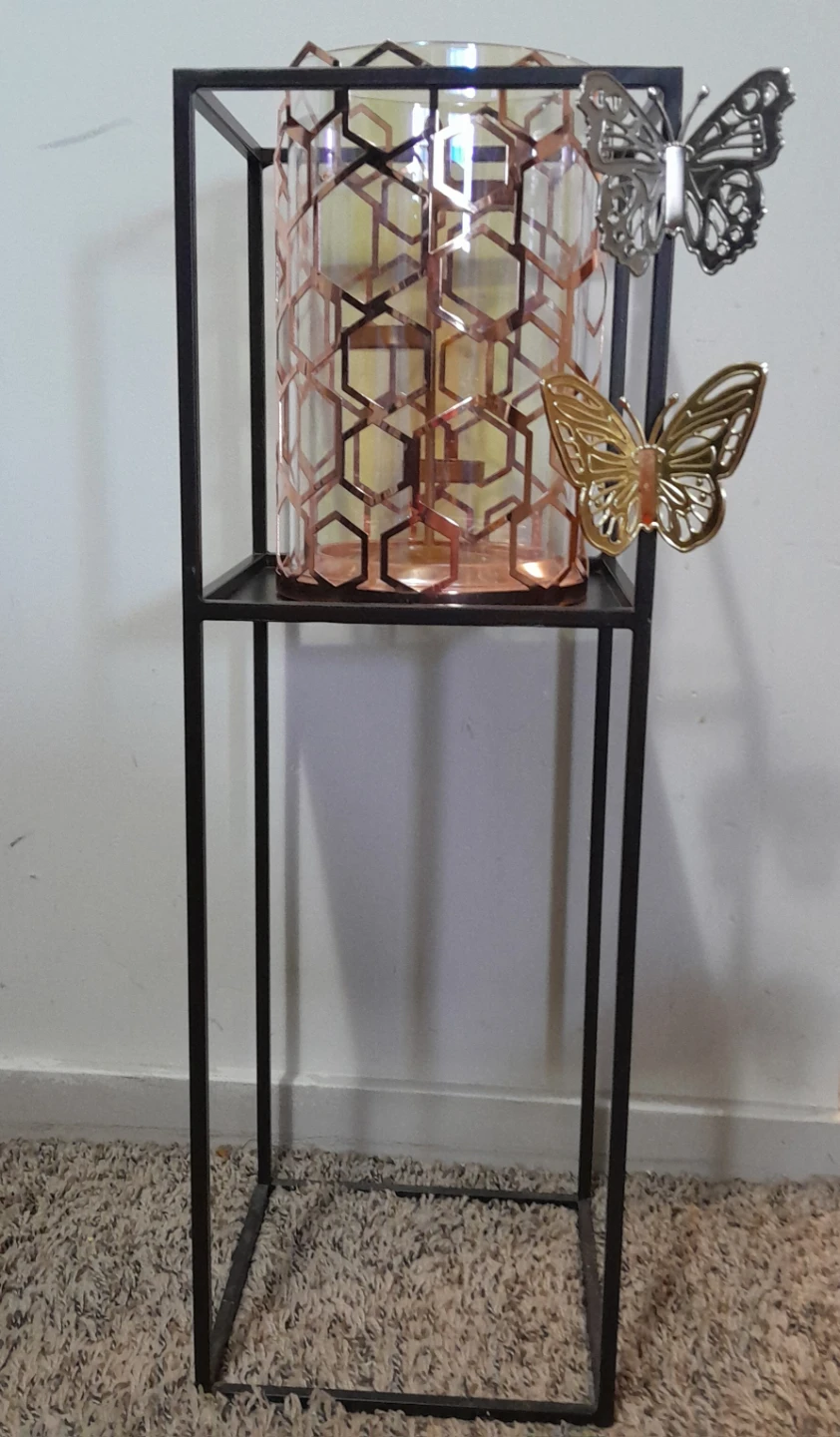 Partylite hurricane and stand