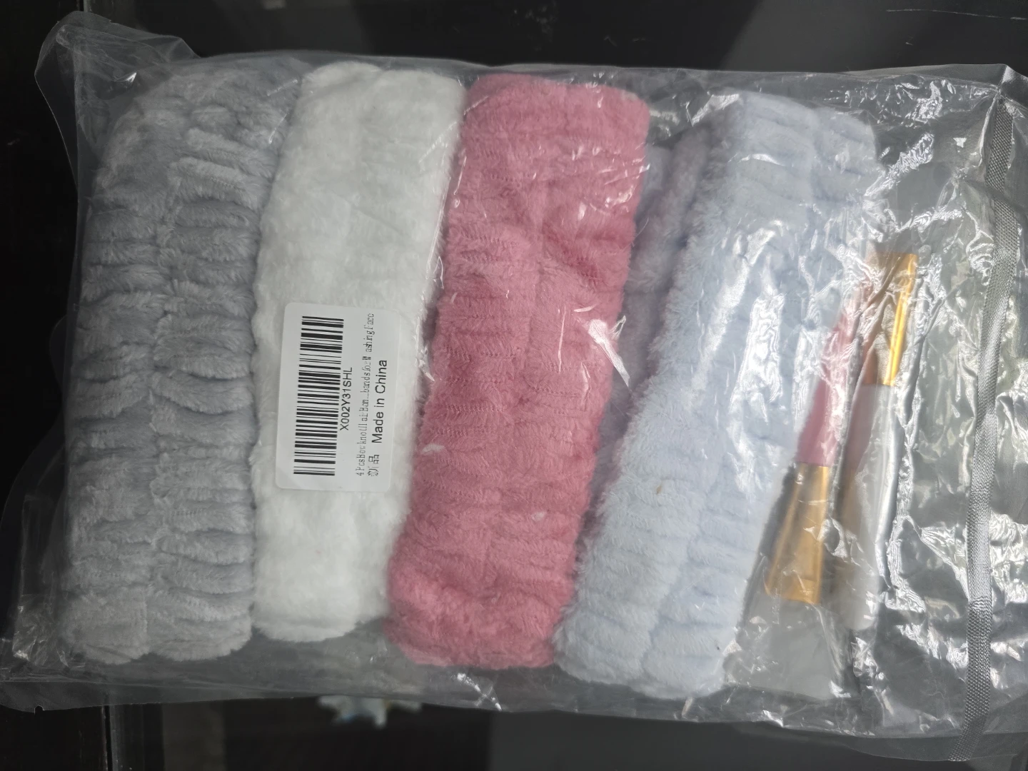 New 4 Pcs Fluffy Bowknot Headbands and Makeup Brushes