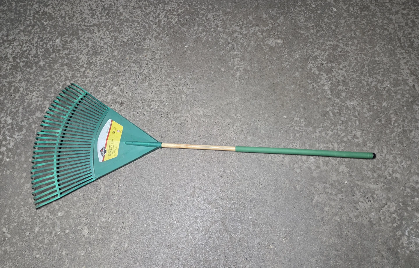 Garant 30-Tine Poly Leaf Rake - photo 3