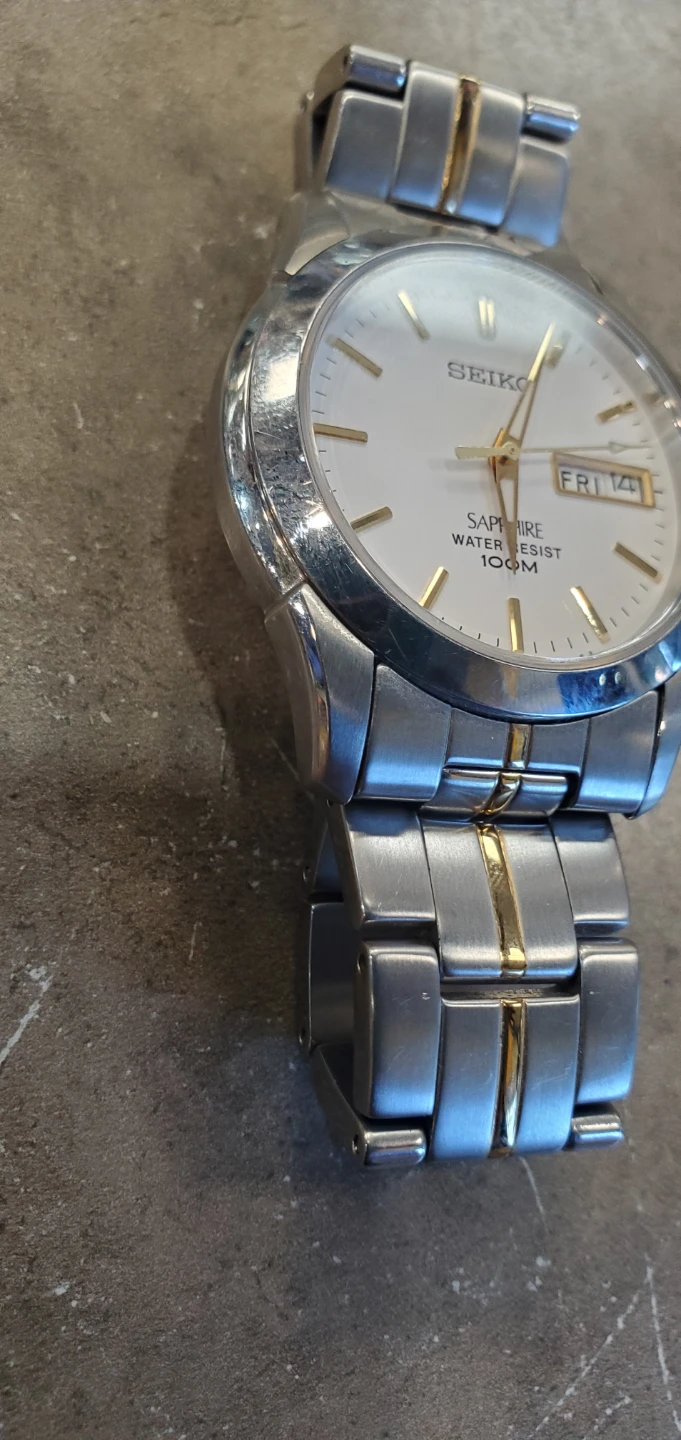 Seiko Sapphire Quartz Watch - photo 2