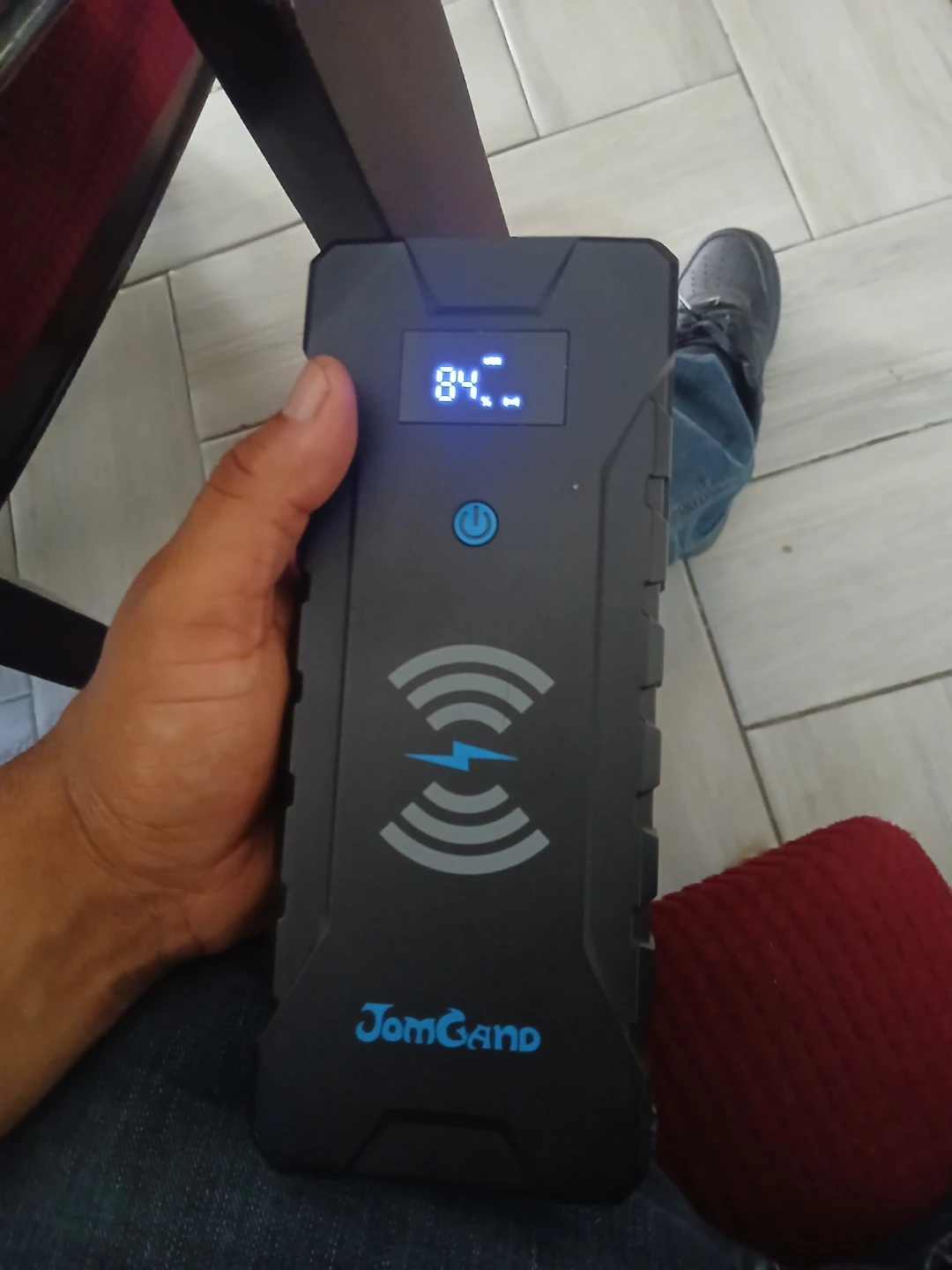 Jomgand Jump Starter Portable Charger - photo 4