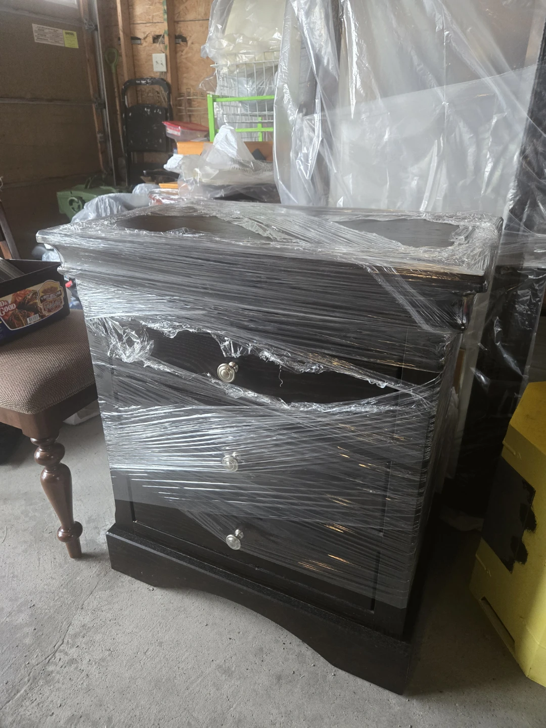 2 Dark Wood 3-Drawer Nightstands
