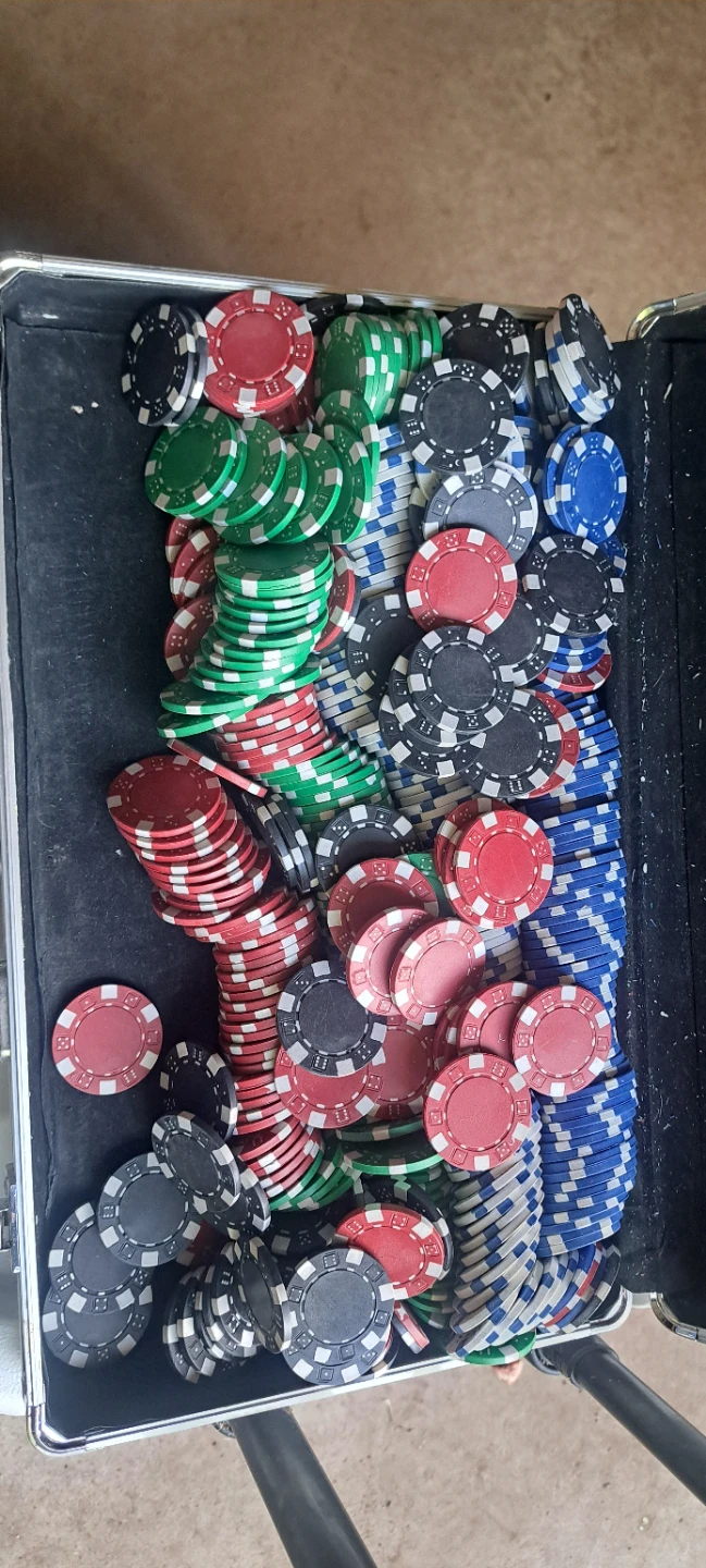 Poker Chip Set in Aluminum Case
