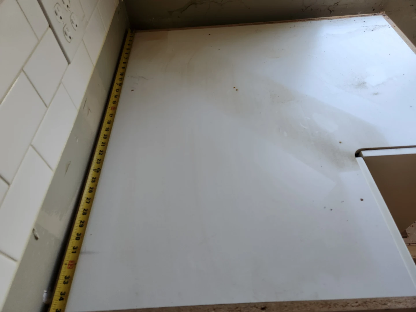 White Corner Cabinet - photo 2