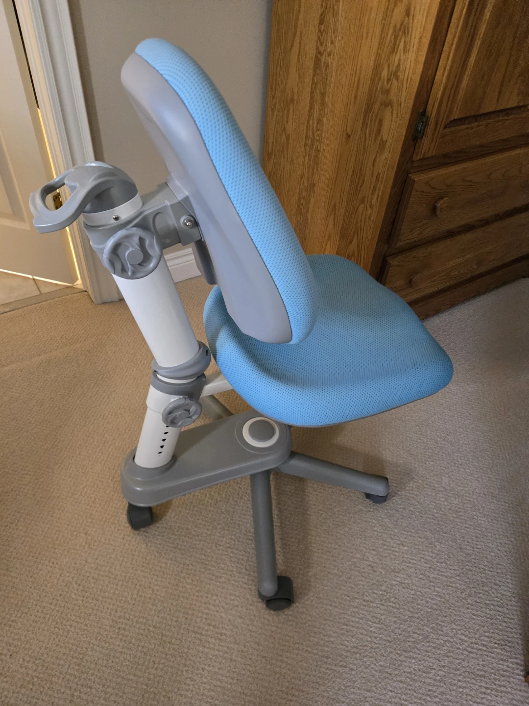 Adjustable ergonomic Blue Kids Desk Chair - photo 2