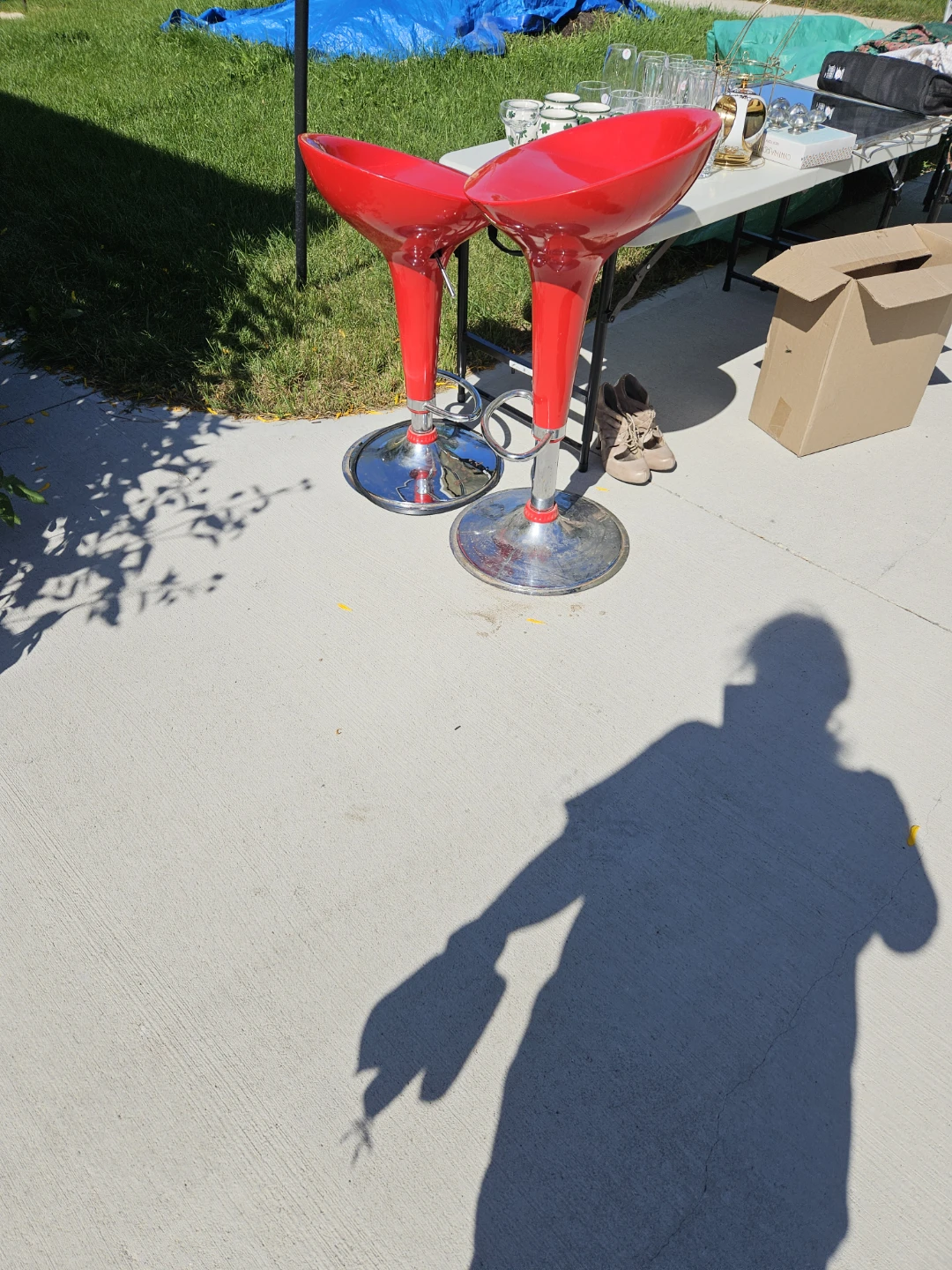 On Now GARAGE Sale 430 Yale Avenue West in Transcona - photo 4