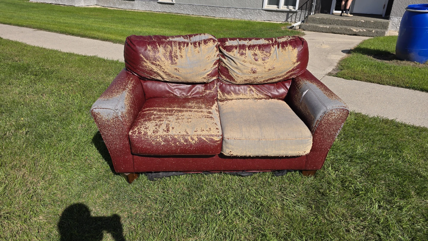 "Vintage" love seat