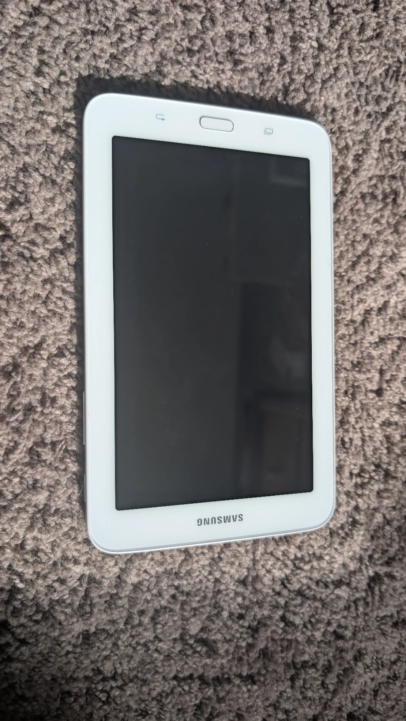 Samsung Galaxy Tab E lite - photo 3