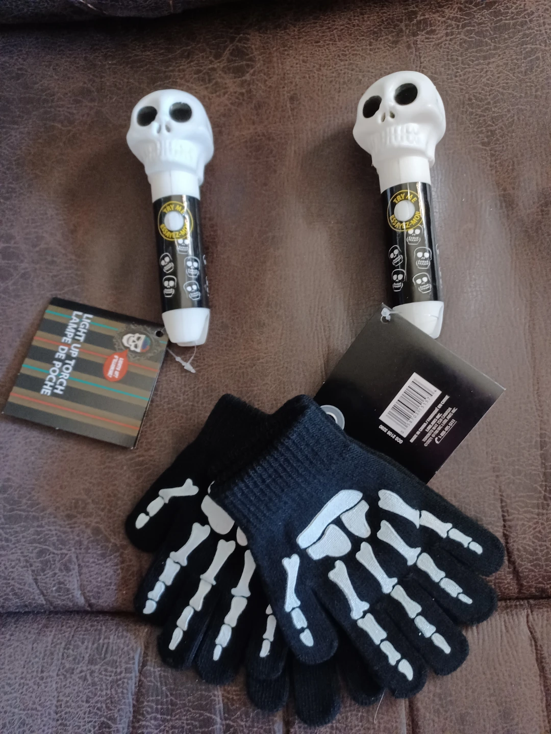 Skeleton Light Up Torches and Gloves Set