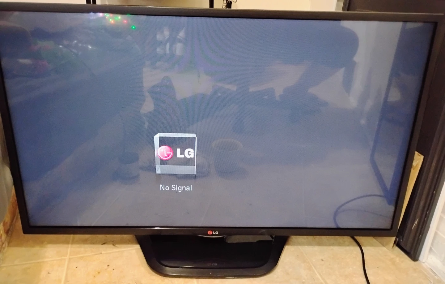 LG 42-inch Smart LED TV no remote $80 - photo 5