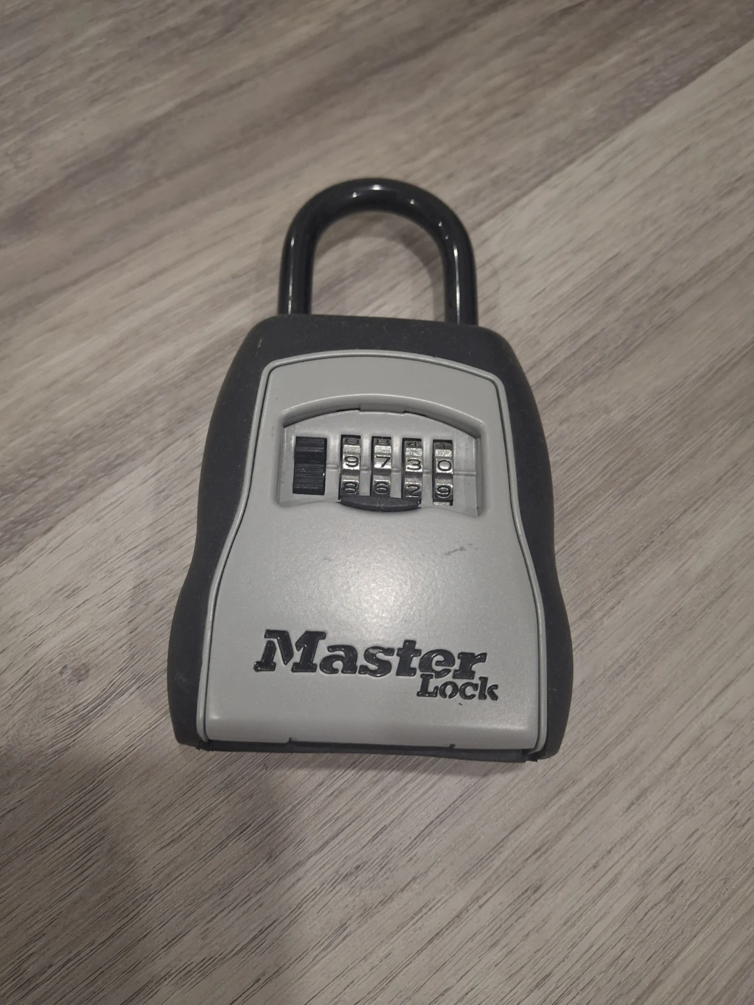 Master Lock Portable Key Safe