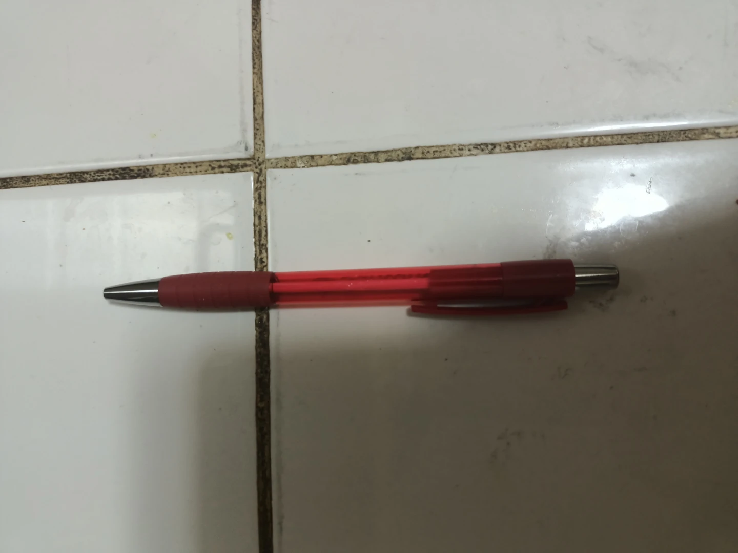 Red Retractable Ballpoint Pen🏈