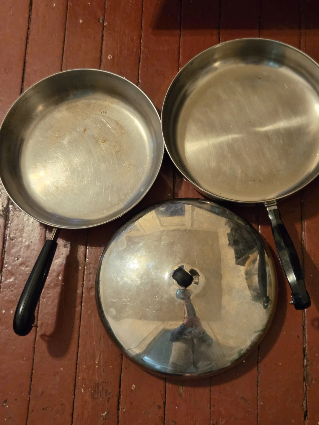 2 Frying Pans + Lid for Free