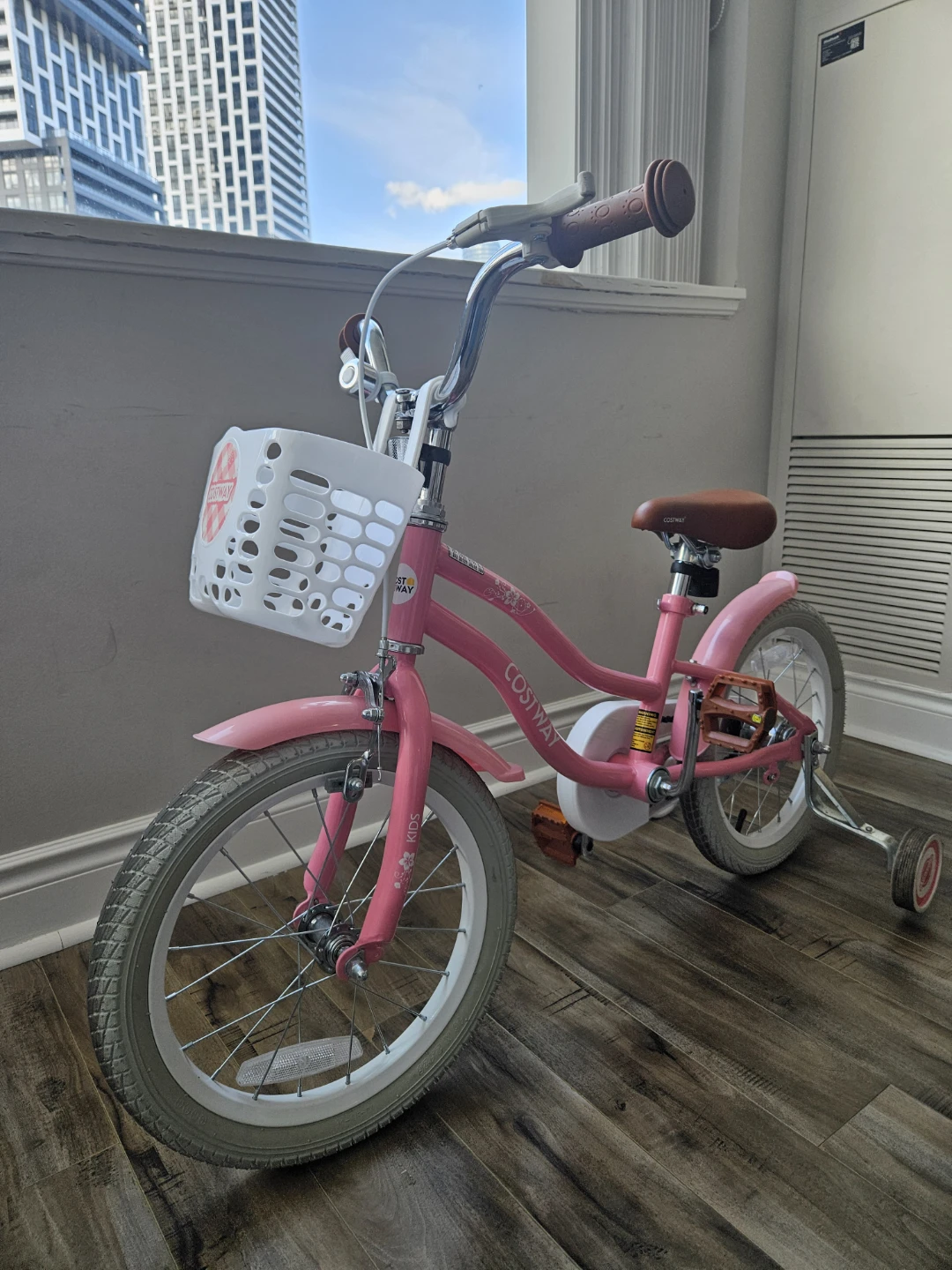 Girl's 16-Inch Pink  Bicycle ( Excellent Condition)