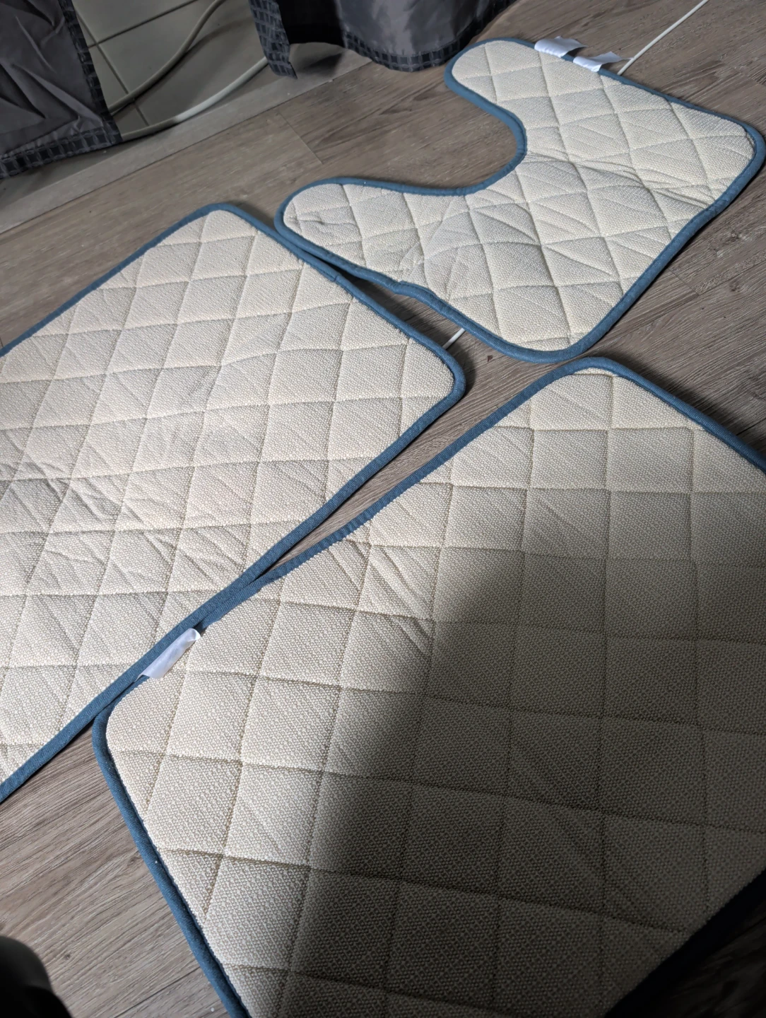 3-Piece Blue Quilted Bath Mat Set - photo 2