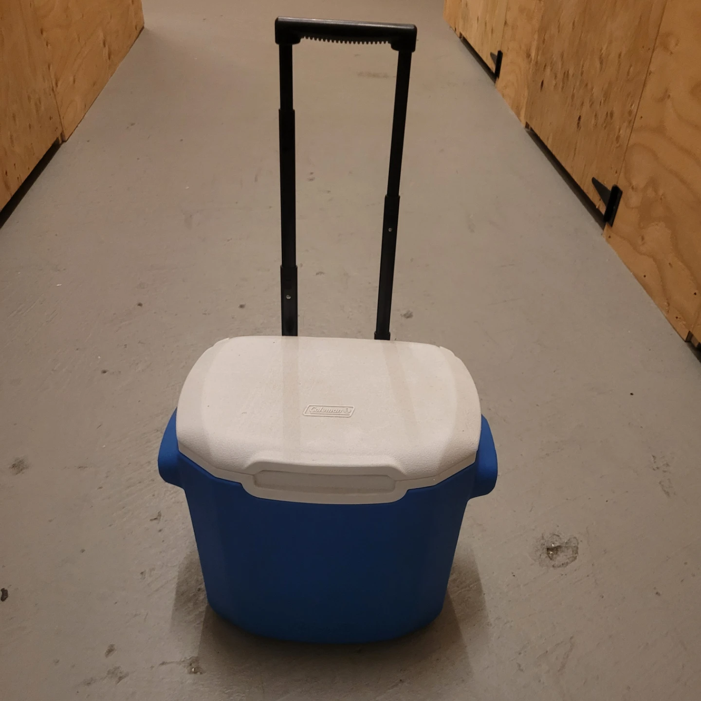 Coleman Rolling Cooler