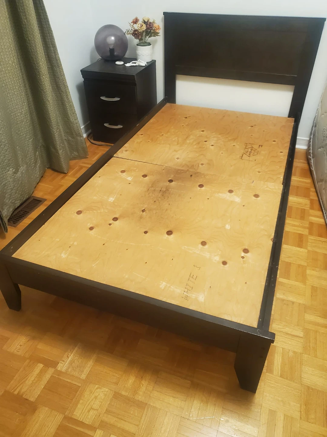 Dark Brown Twin Bed Frame with Mattress