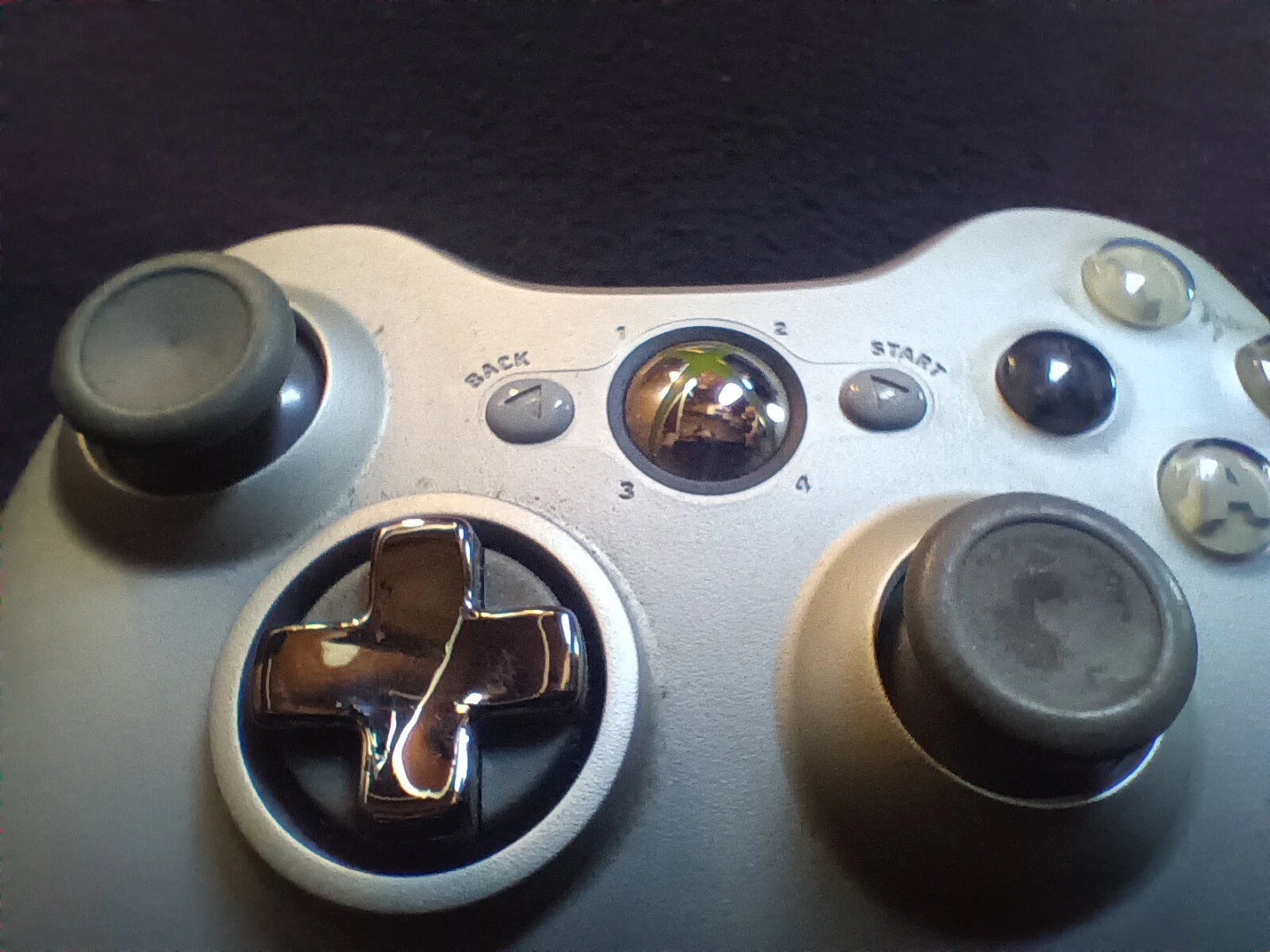 Microsoft Xbox 360 wireless controller with battery. - photo 4