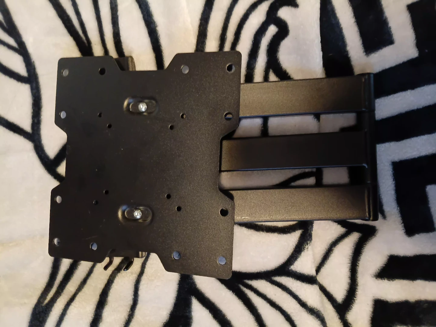 Full-motion TV Wall Mount Bracket - photo 2