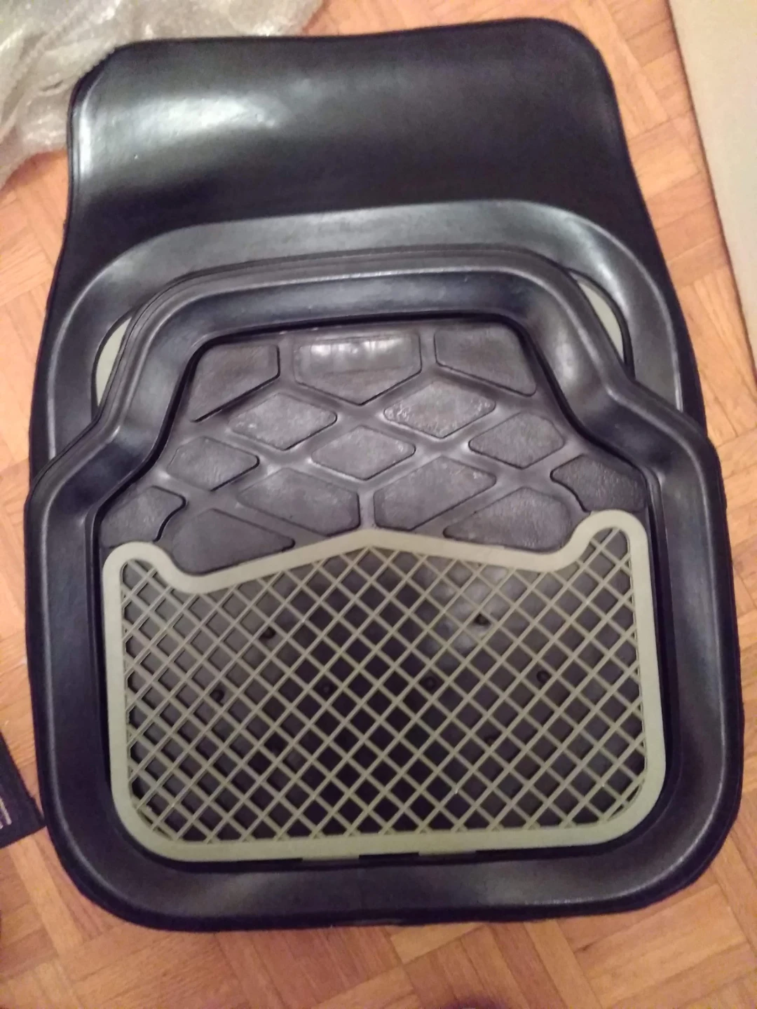 4 Piece All-Weather Floor Mats. Brand new. - photo 2
