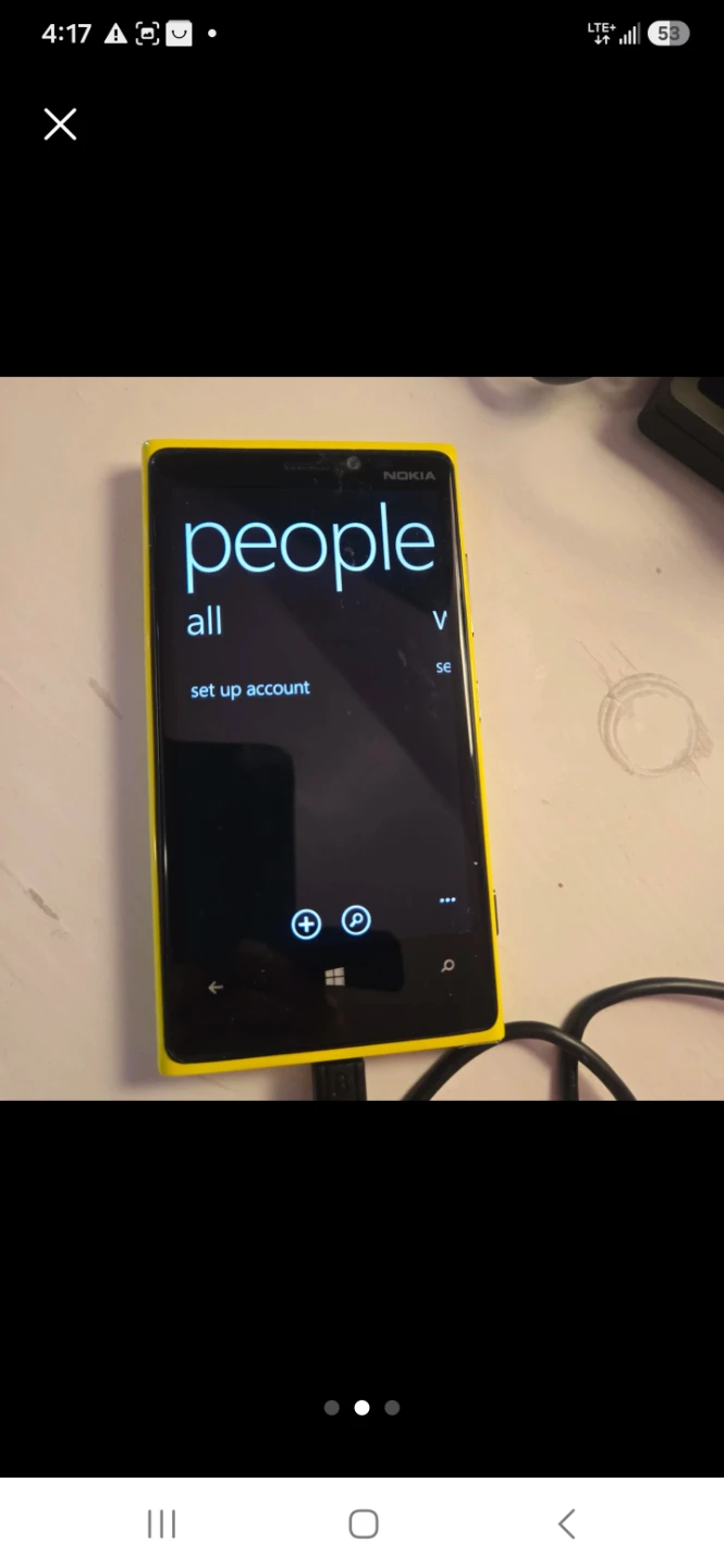Cell phone - photo 3