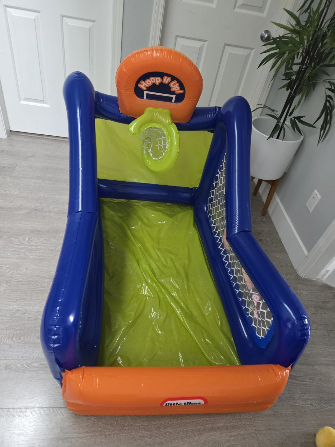 Little tikes inflatable  ball pit basketball - photo 4