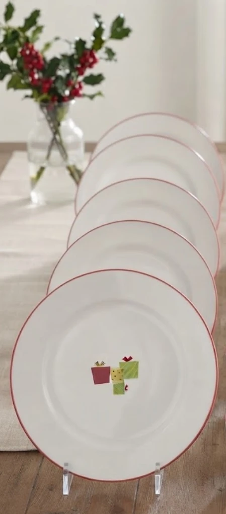 Beautiful 32 pieces  Christmas dinnerware set - photo 3