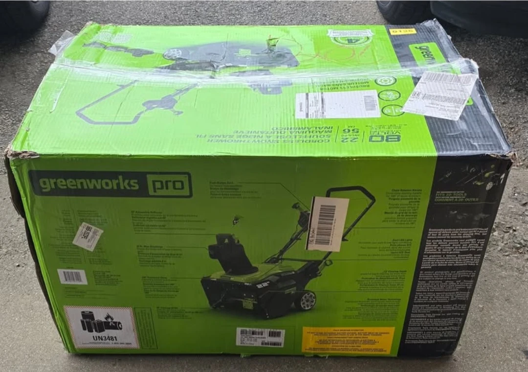 Greenworks Pro SNB403 80V 22in Cordless Snow Blower