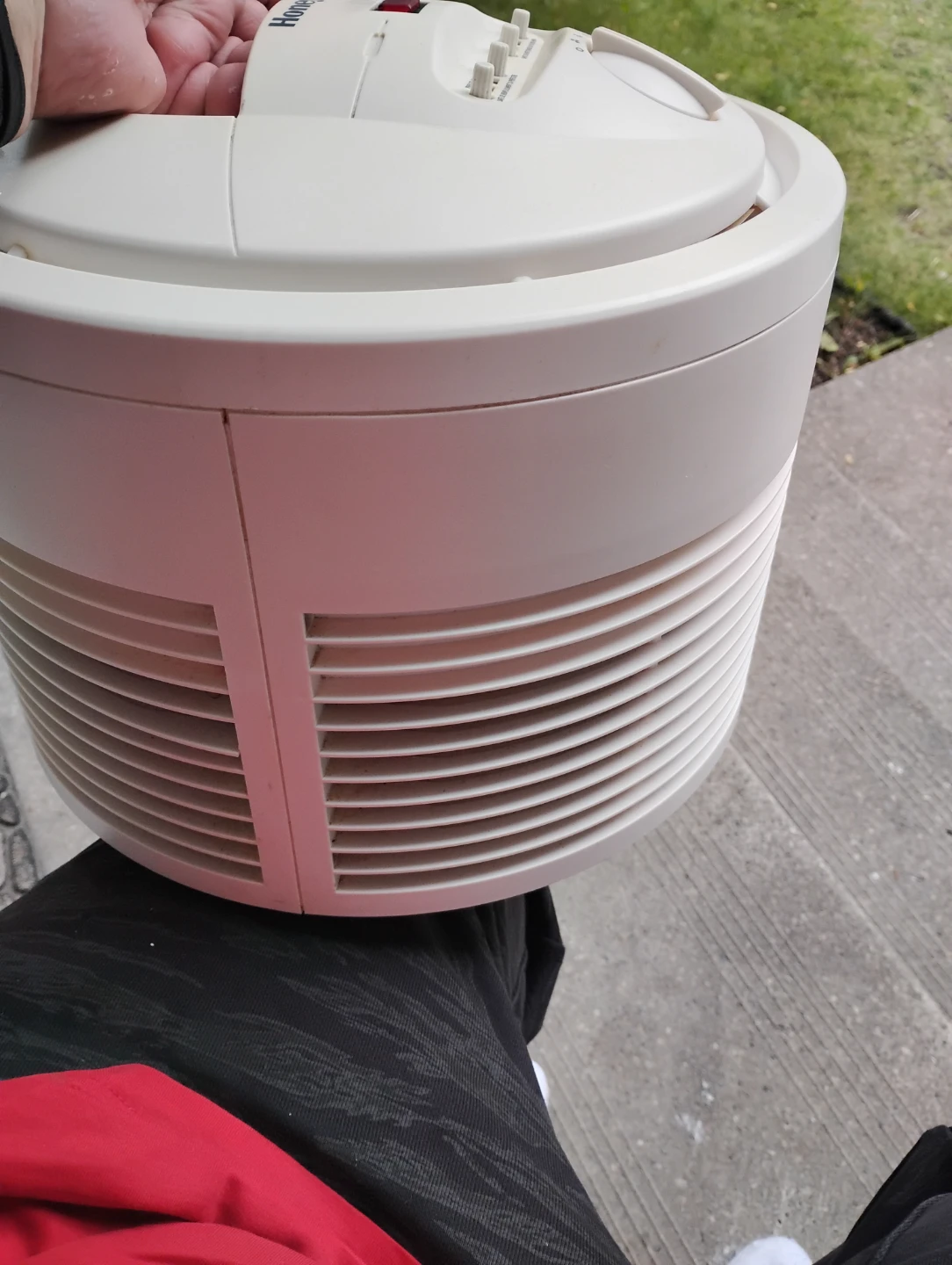 Honeywell Air Purifier - photo 2