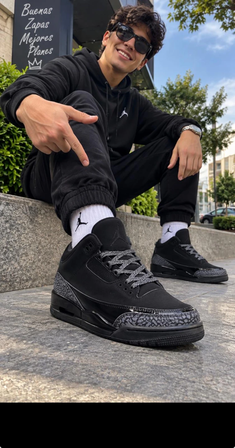 Air Jordan 3 Retro Black Cat
