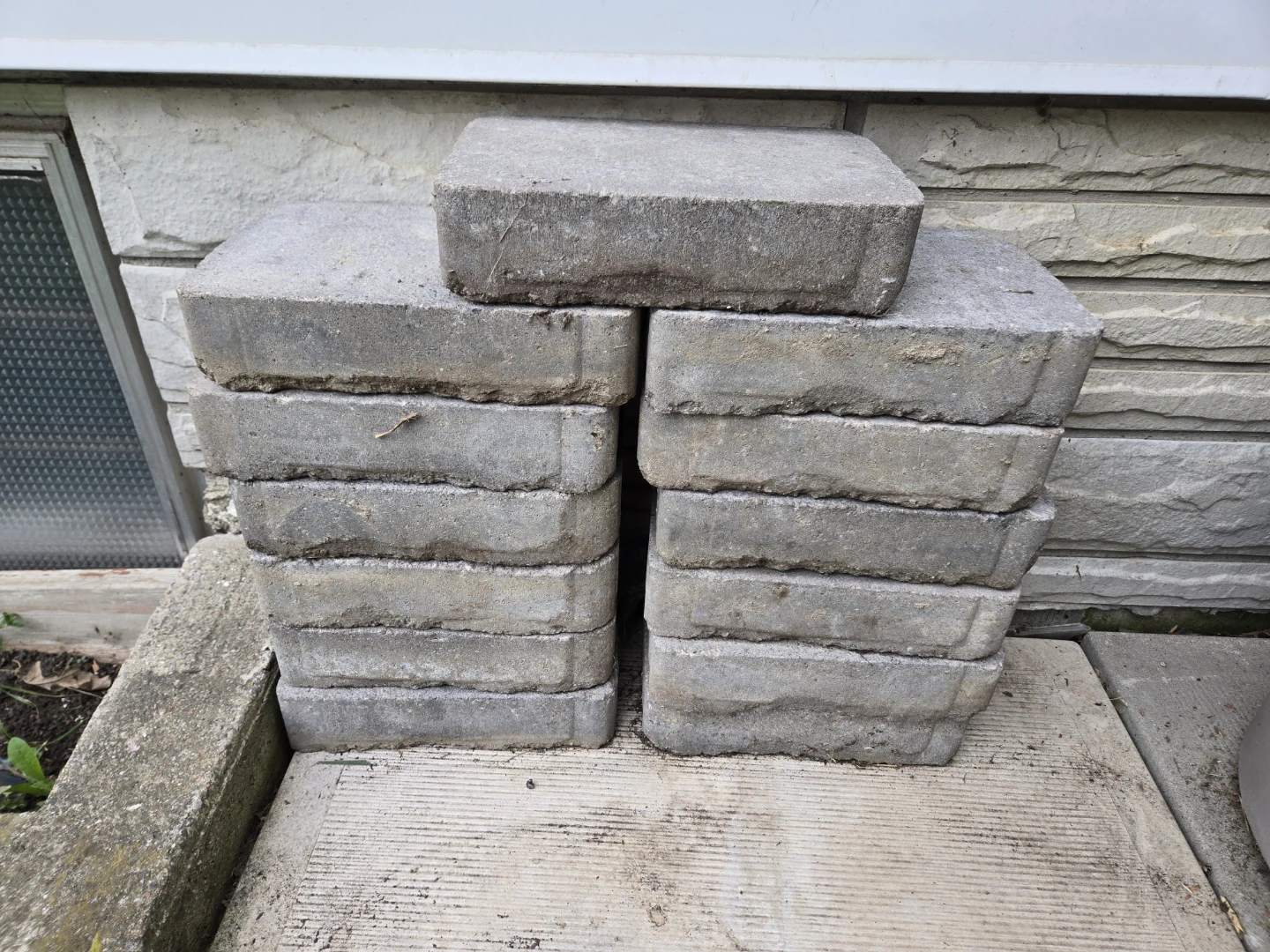 21 Concrete Pavers 7.5X11" - photo 3