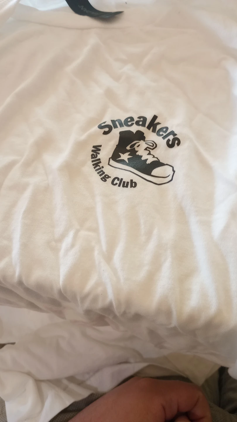 Gildan Sneakers Walking Club White T-Shirt - photo 3