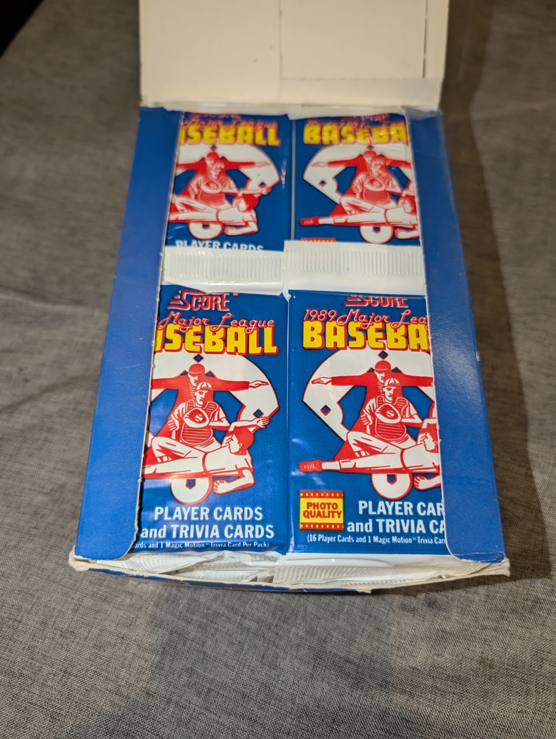 1989 Score Major League Baseball Trading Card Box - photo 3
