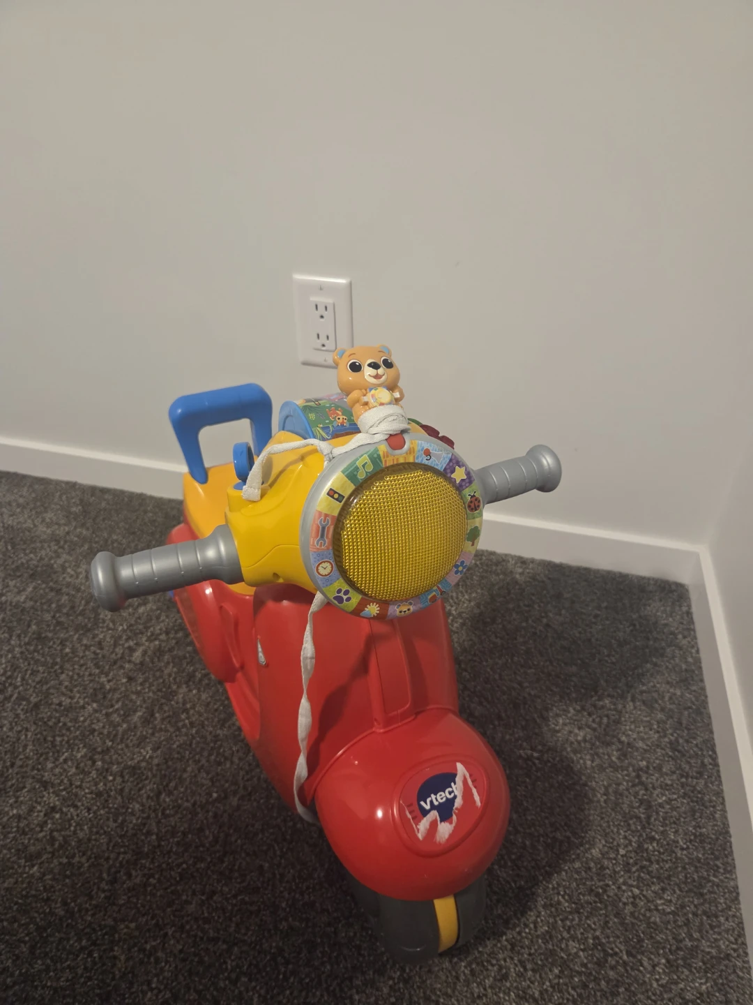 VTech Ride-on Toy Scooter