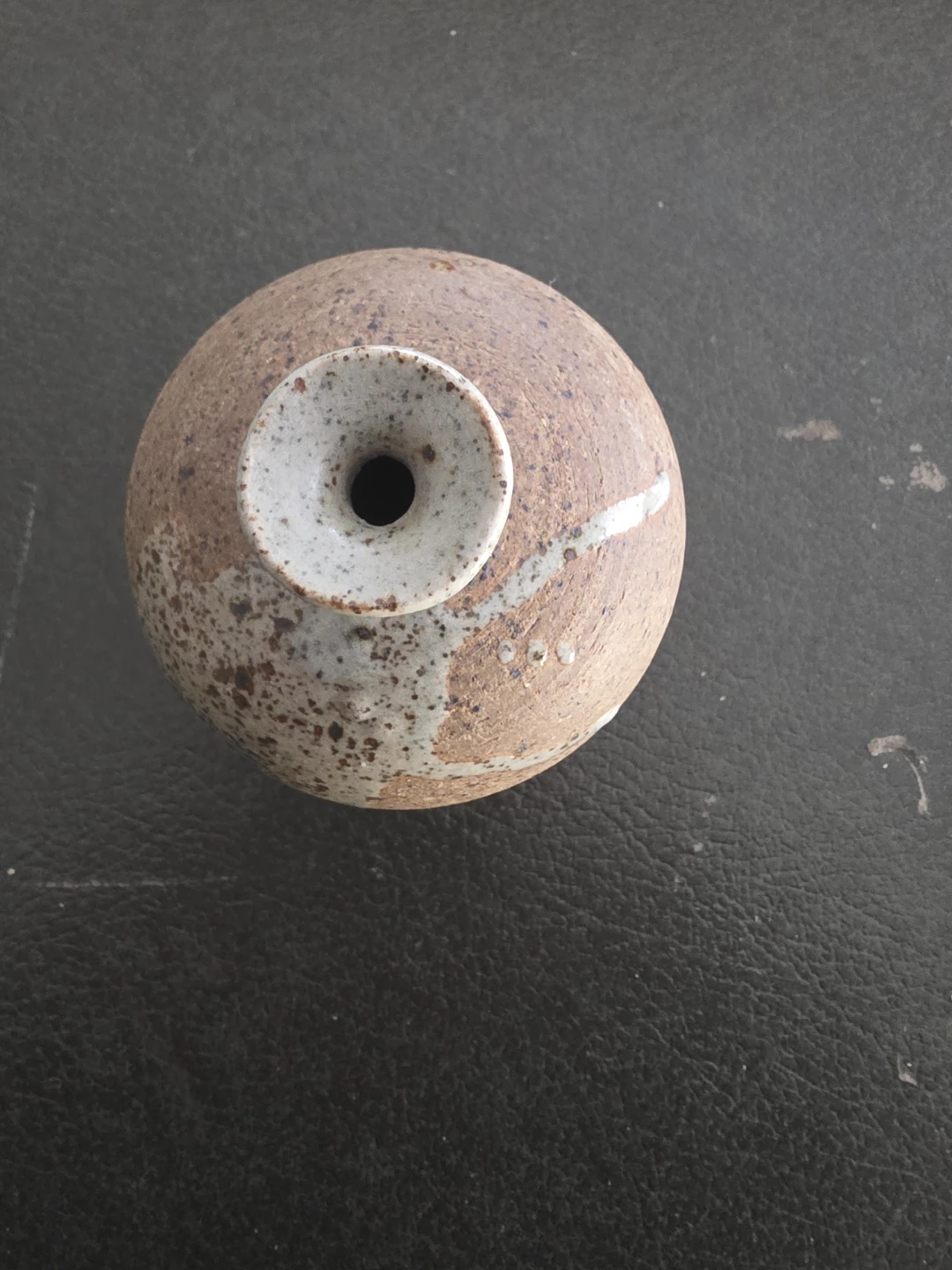 Small Speckled Ceramic Vase - photo 3