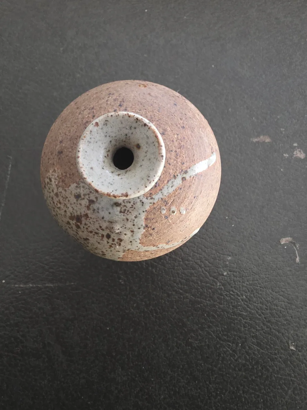 Small Speckled Ceramic Vase - photo 3