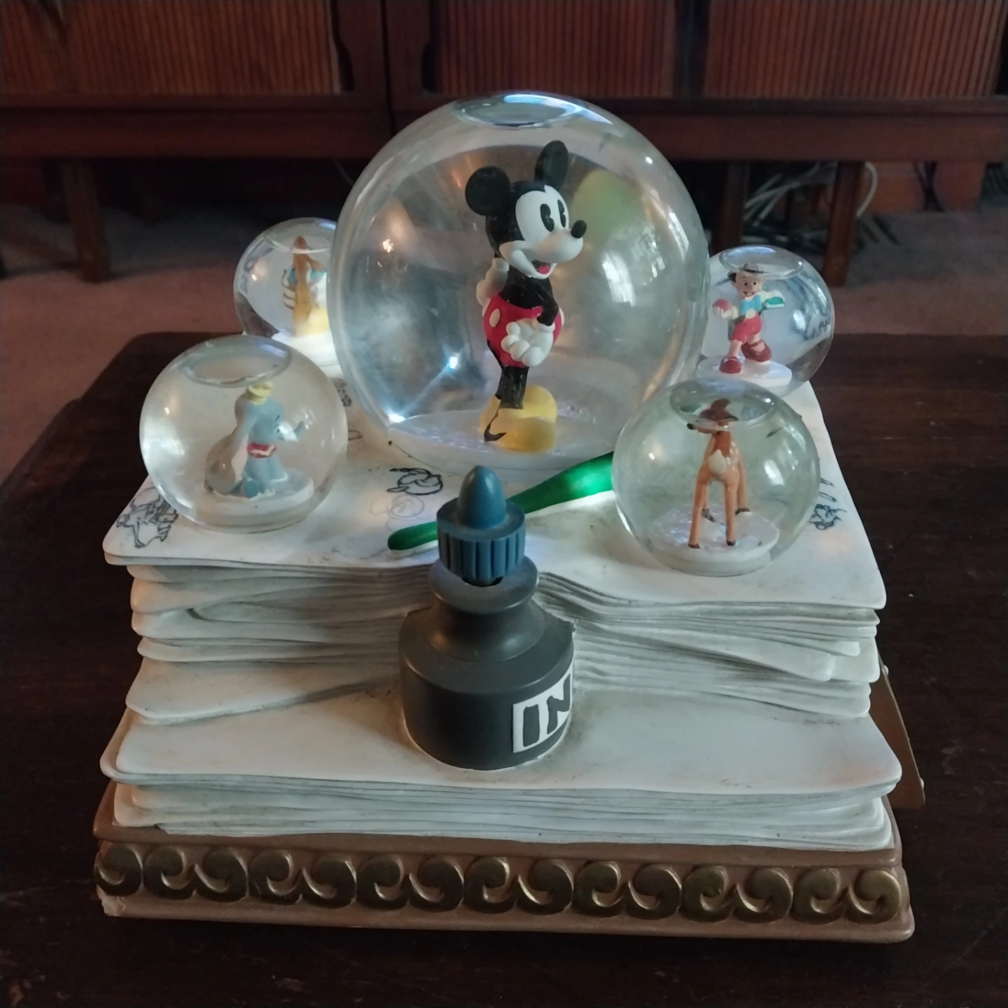 🏈Disney Direct Mickey Mouse Snowglobe🏈 - photo 4