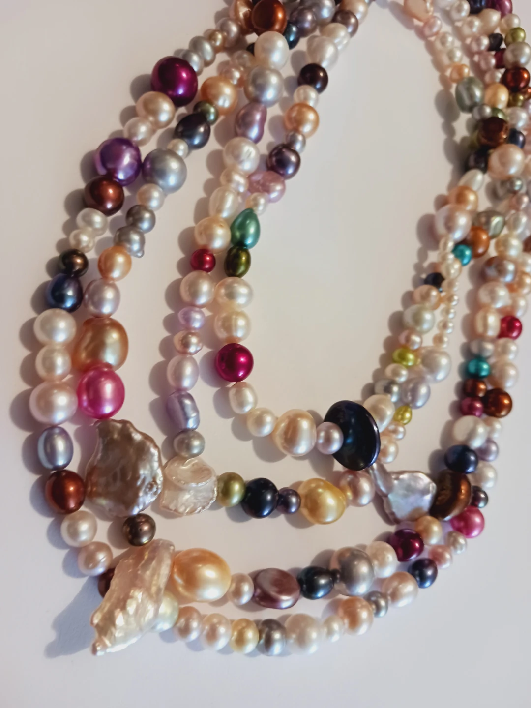 New! Genuine Freshwater Pearl ,Baroque & Mother Pearl Necklace