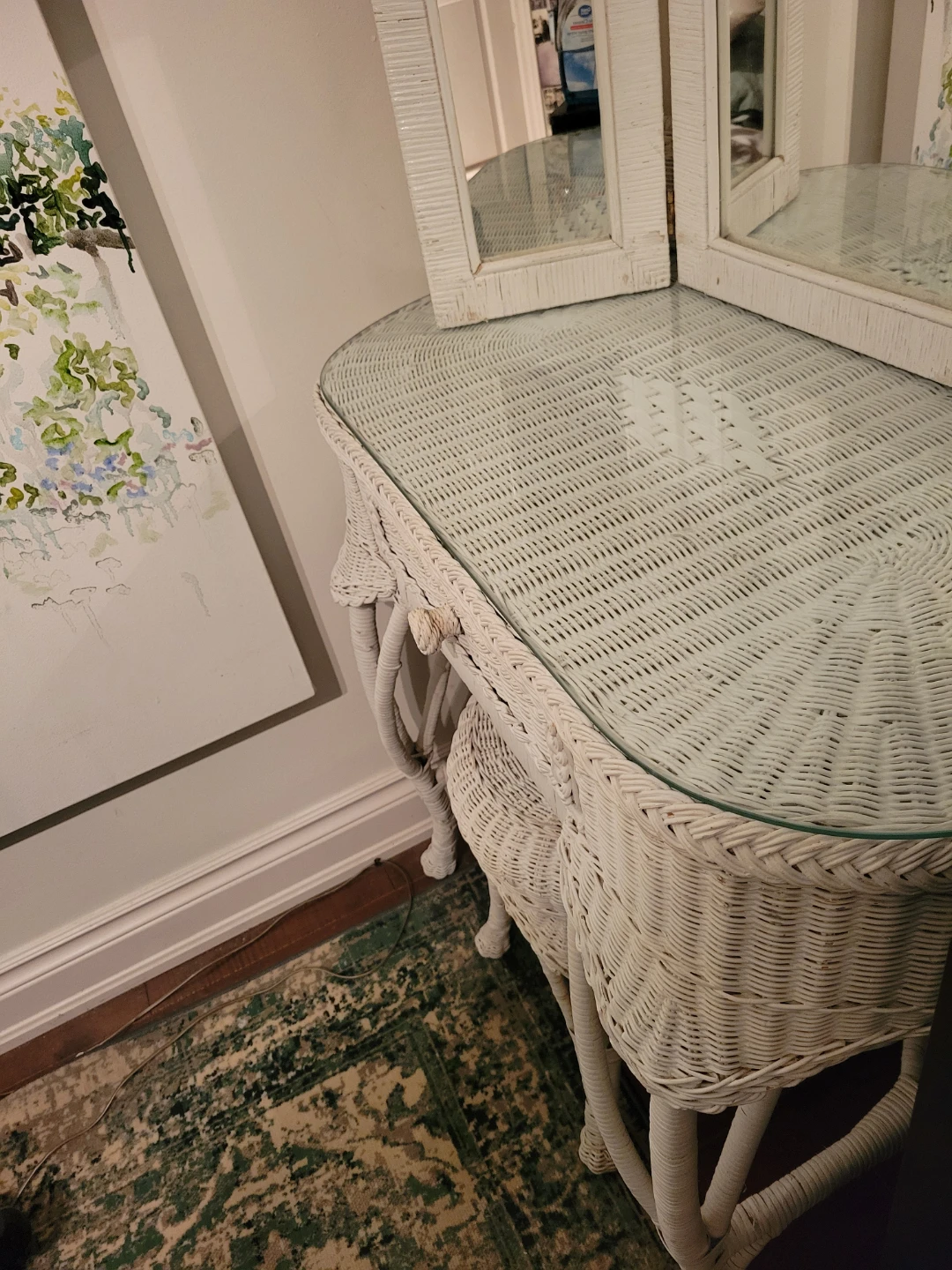 Glass Top White Wicker Vanity Table w/ Tri-fold Mirror and Stool - photo 2