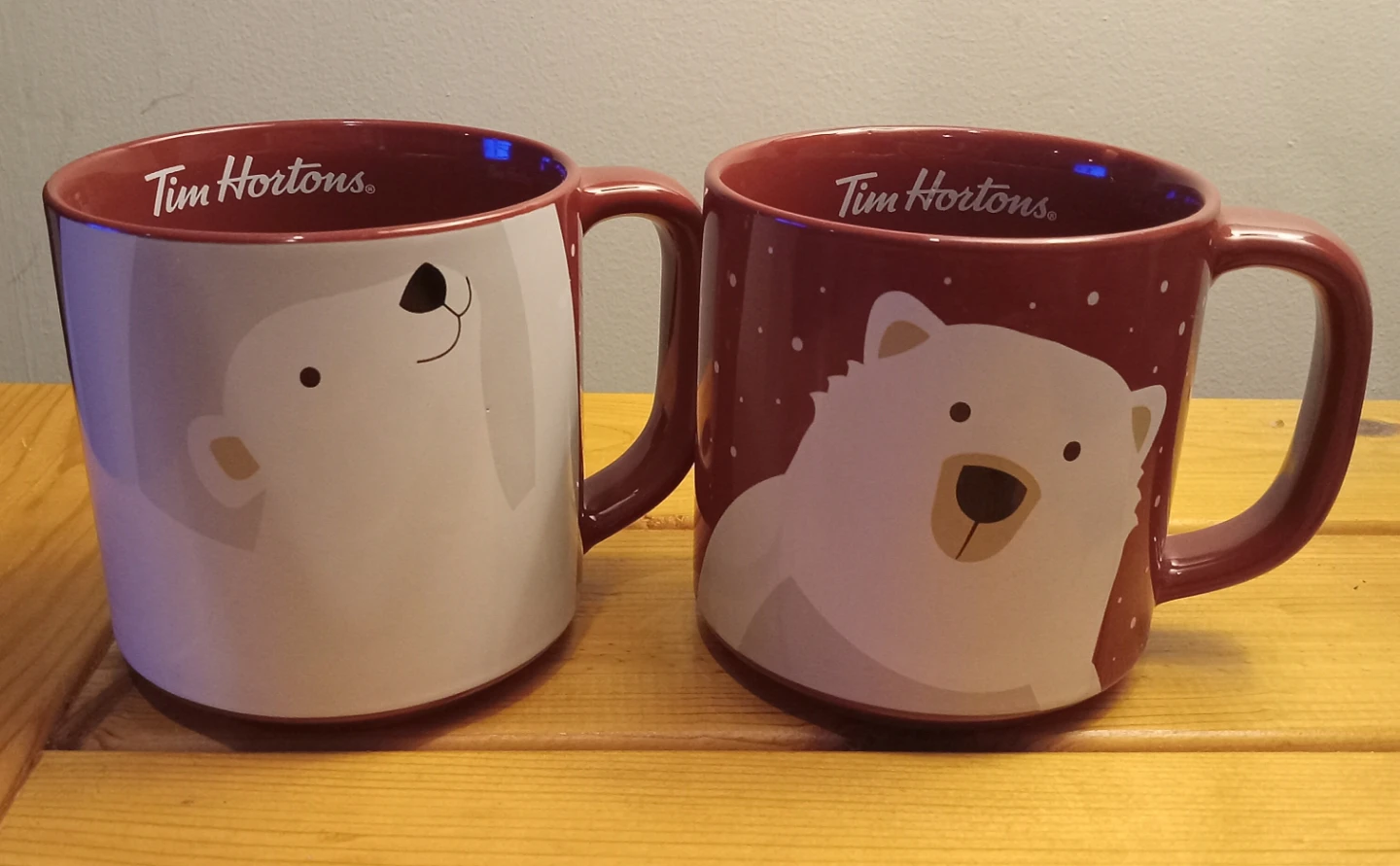 Set of 2 Tim Hortons Polar Bear Mugs - photo 2