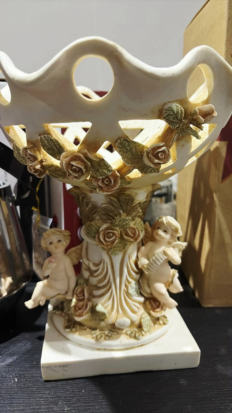 😍 Decorative Cherub Bowl with Rose Details