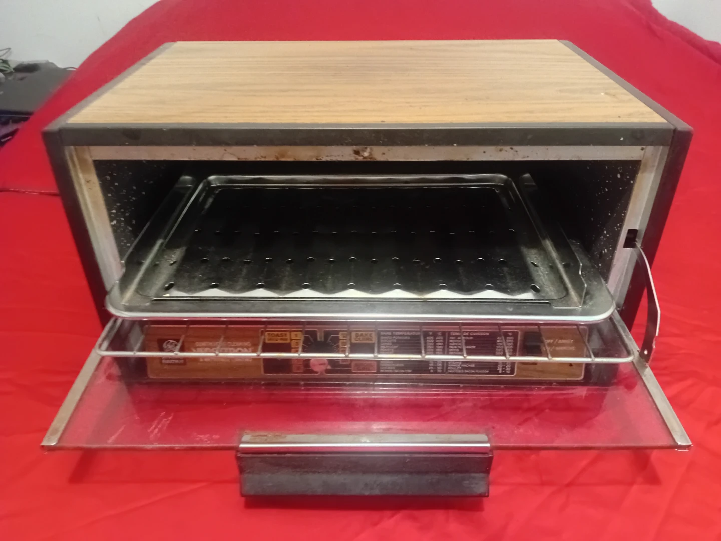 General Electric Versatron Toaster Oven - photo 2