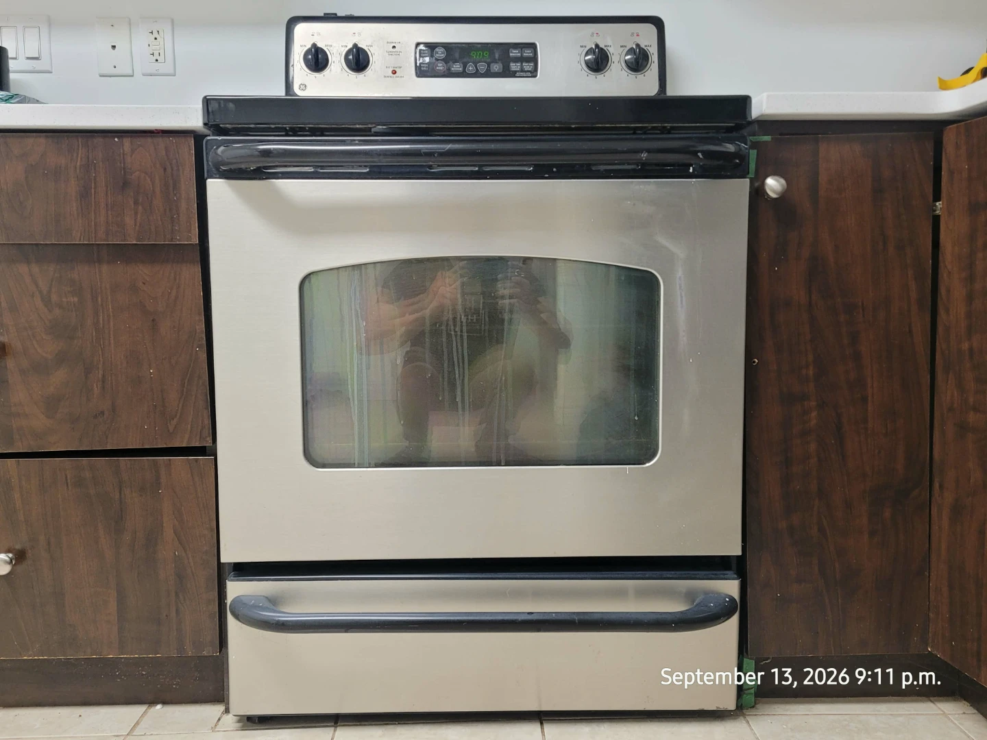 Stove and Refrigerator