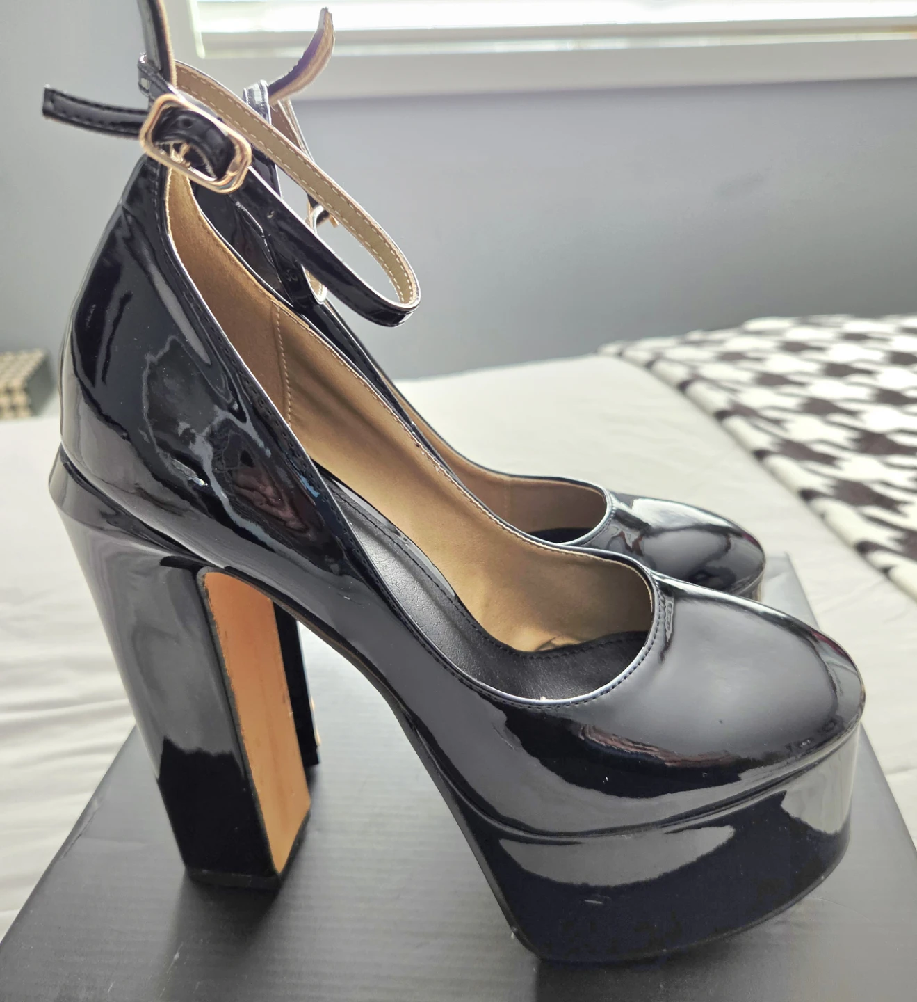 Ego Black Patent Platform Heels - photo 2